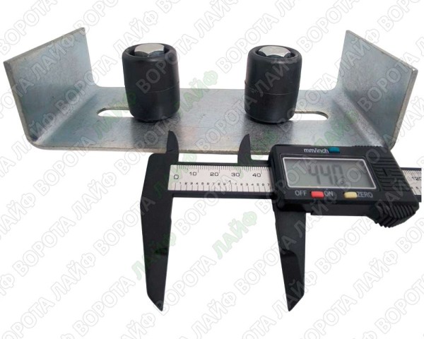 132320. Направляющие ролики с кронштейном (2 ролика)